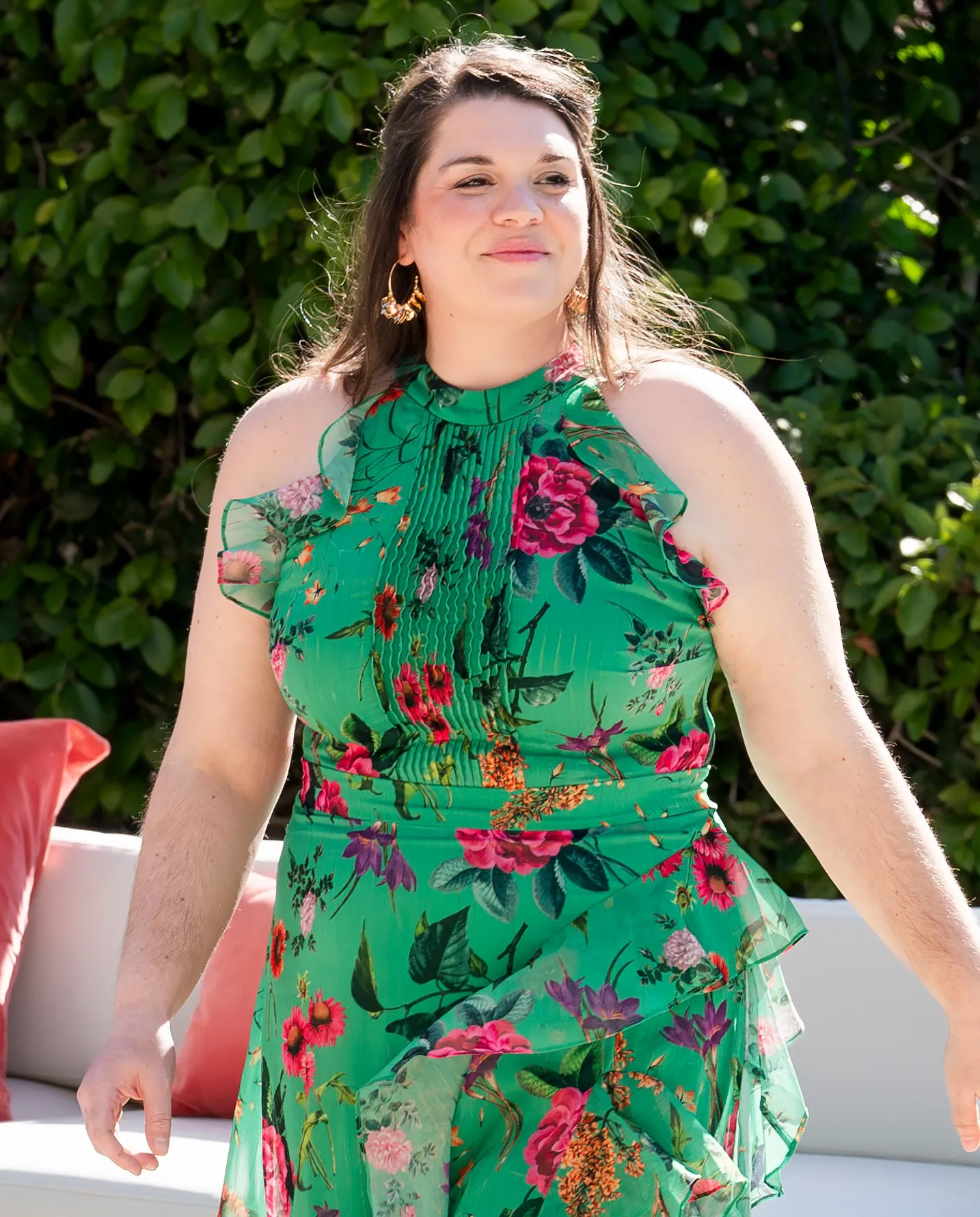 Naomi Burns Wanted Cousin Molly Ringwalds Approval to Do Claim to Fame Privacy Is Really Big