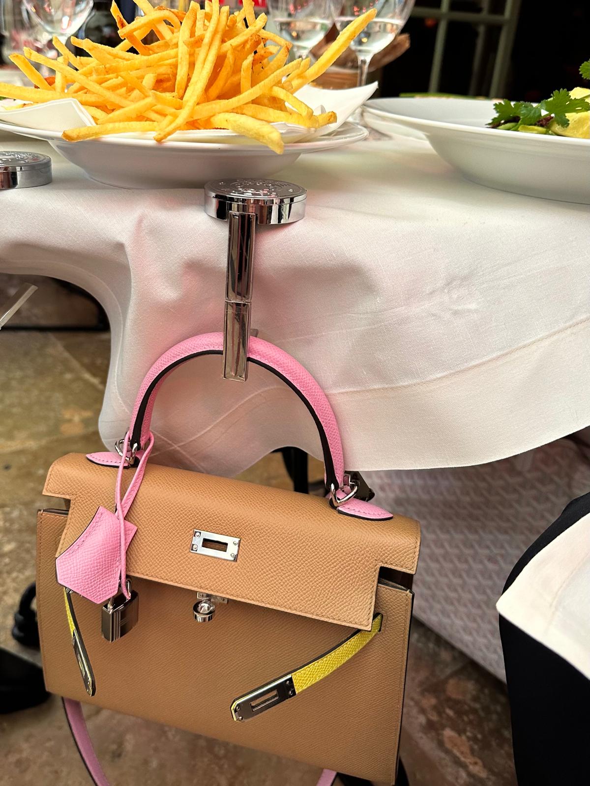 handbag safety in the city