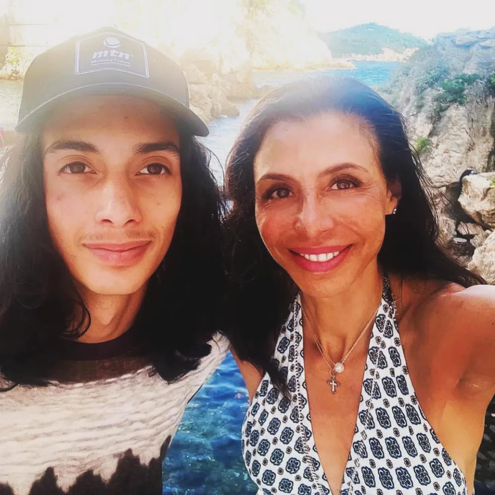 Robert De Niro&rsquo;s Daughter Drena Honors Late Son Leandro 1 Year After Death- You&rsquo;re &lsquo;Deeply Loved&rsquo; 277