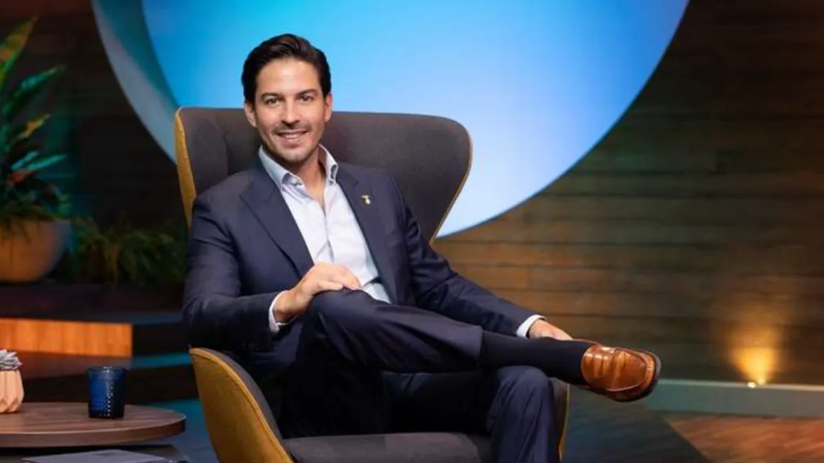 Víctor González Herrera.