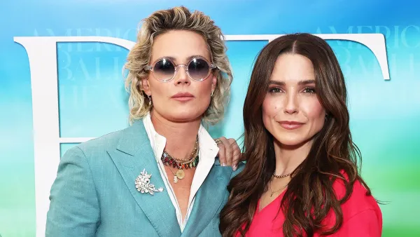 Sophia Bush Tries to Impress Girlfriend Ashlyn Harris With Her 2007 Teen Choice Awards Surfboard