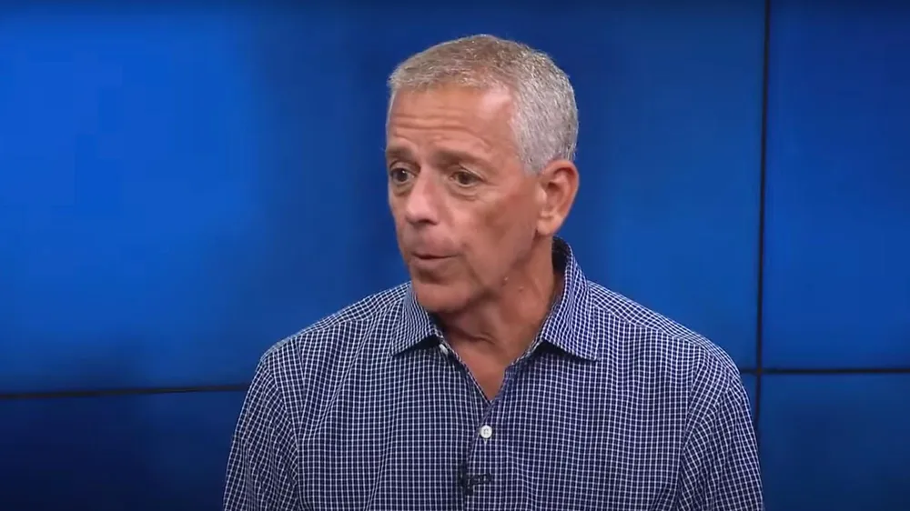 Thom Brennaman Joins The CWs College Football Announcing Team 4 Years After Gay Slur Scandal