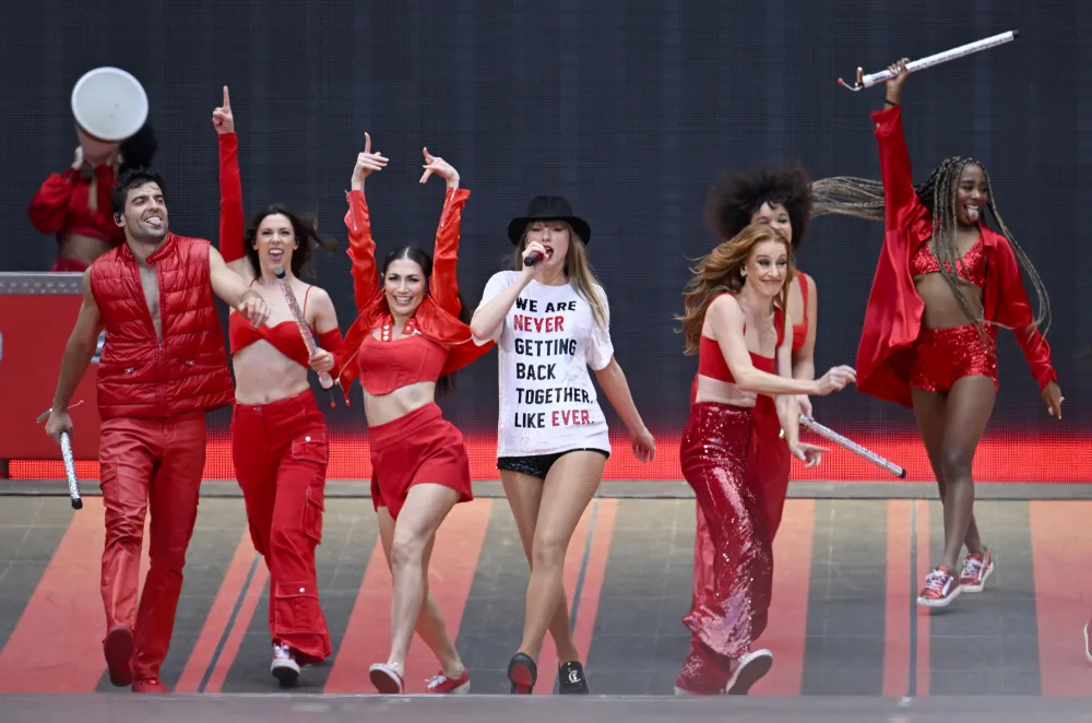 Travis Kelce Revisits His Old Tweet About Backup Dancers