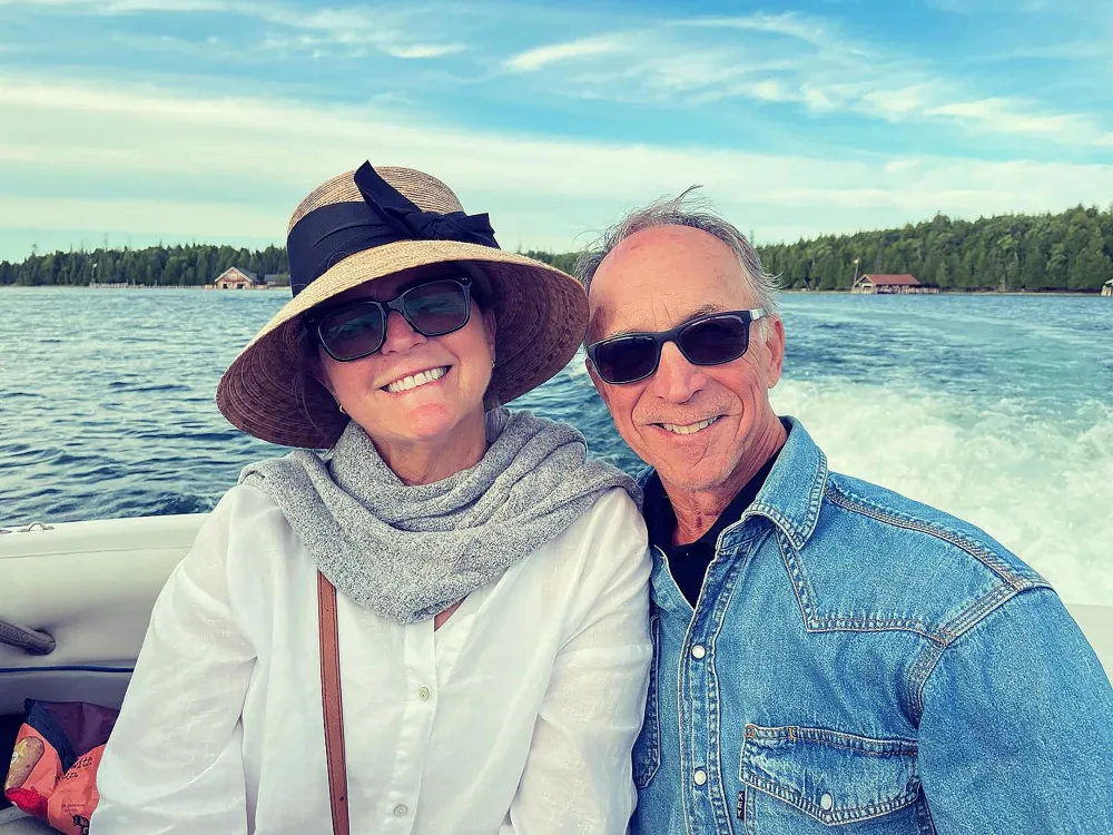 Who Are Nikki Glasers Parents 5 Things to Know About Julie and Edward Glaser