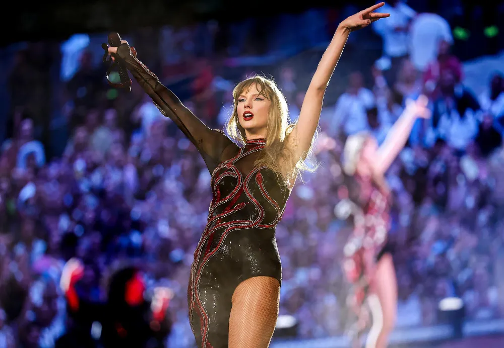 Why Taylor Swift's Fans Are Convinced a &lsquo;Hiss&rsquo; at Her Milan Show Hints She's Announcing &lsquo;Reputation TV'
