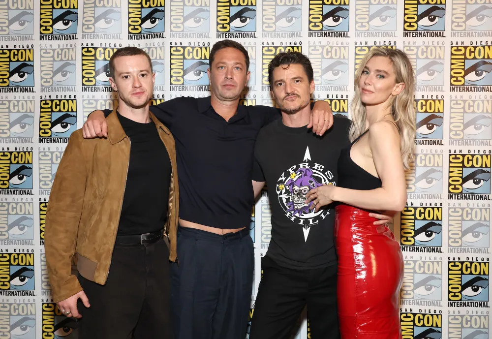 Marvel&rsquo;s &lsquo;Fantastic Four&rsquo; Cast Hug Before Making Comic-Con Debut