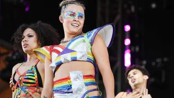 JoJo Siwa Jokes About Taylor Swift As Video Tops YouTube’s Most Disliked