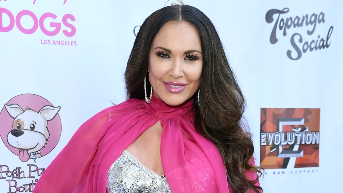 Real Housewives of Dallas LeeAnne Locken Jokes I Won't Get on My Knees for Reboot