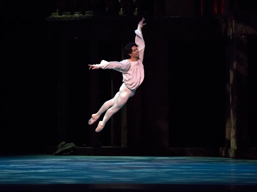 El bailar&iacute;n argentino Herman Cornejo