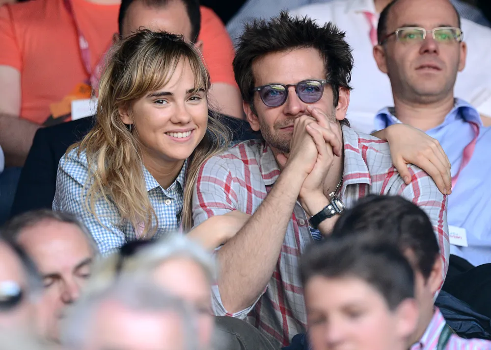 Suki Waterhouse&rsquo;s Dating History: From Robert Pattinson to Bradley Cooper