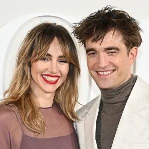 Suki Waterhouse’s Dating History: From Robert Pattinson to Bradley Cooper