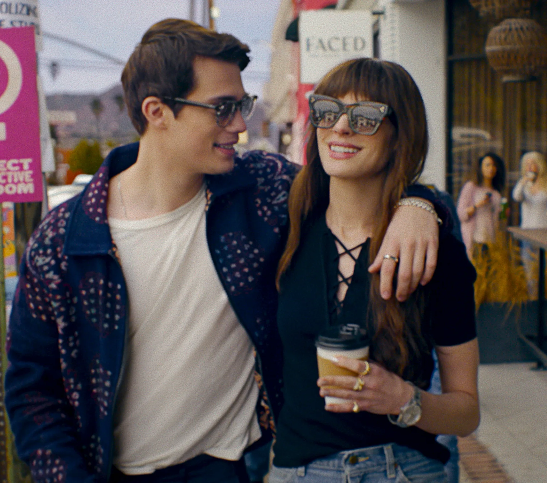 Luxury Handbag Shopping Declares the Cougar Is Hollywood’s New Modern Woman — Just Ask These Stars