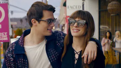 Luxury Handbag Shopping Declares the Cougar Is Hollywood’s New Modern Woman — Just Ask These Stars