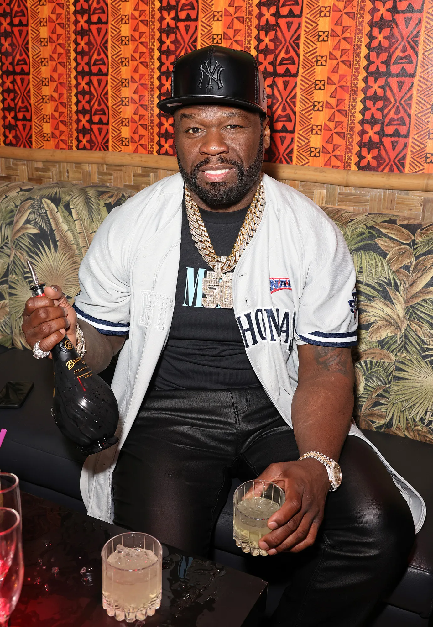 50 Cent Cover uSW 2435 Story