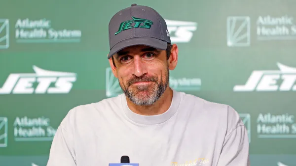 Aaron Rodgers Says He Regrets Lying to Reporters About Being Immunized