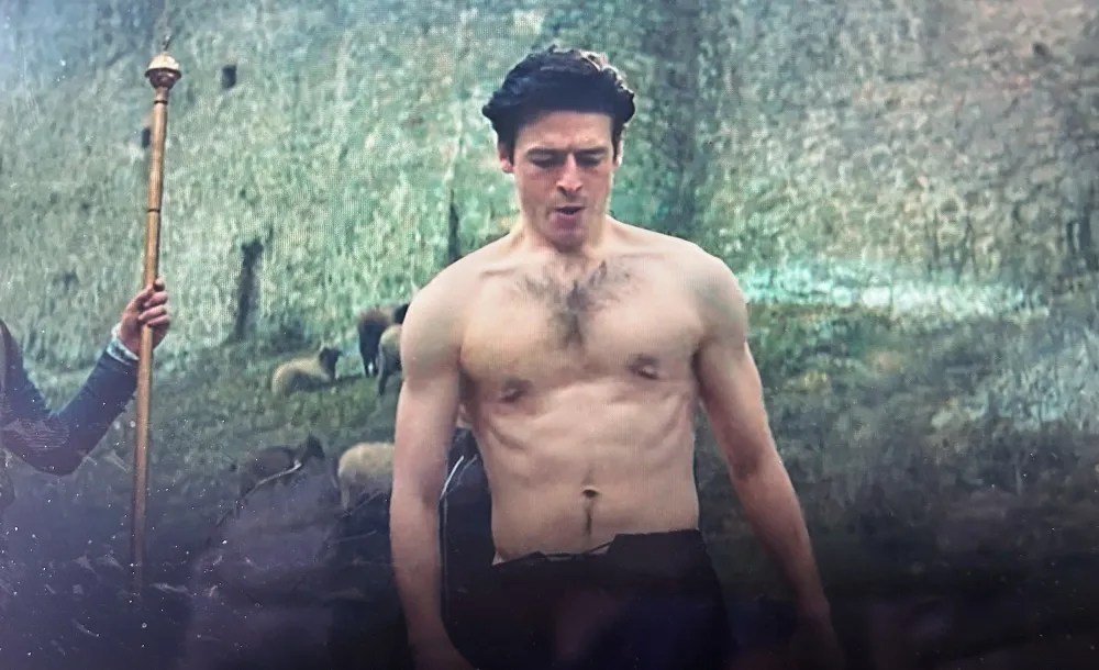 Actor Anthony Boyle&rsquo;s Shirtless Scenes Have Us Grabbing a Pint of Guinness