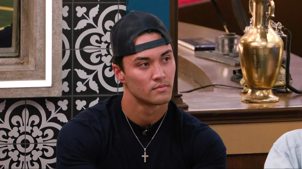 BB272716SG0015b Big Brother Players Who Didn't Use Veto On Themselves.jpg