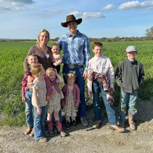 Ballerina Farm Hannah Neeleman Isnt Oppressed Amid Trad Wife Drama