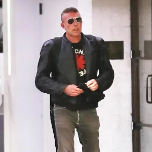 Ben Affleck Gets Haircut Amid JLo Drama