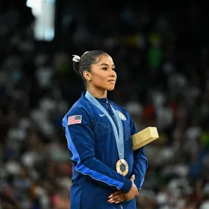 Bronze medallist US' Jordan Chiles poses during the podium ceremony for the artistic gymnastics women's floor exercise event of the Paris 2024 Olympic Games at the Bercy Arena in Paris, on August 5, 2024. (Photo by Gabriel BOUYS / AFP) (Photo by GABRIEL BOUYS/AFP via Getty Images)