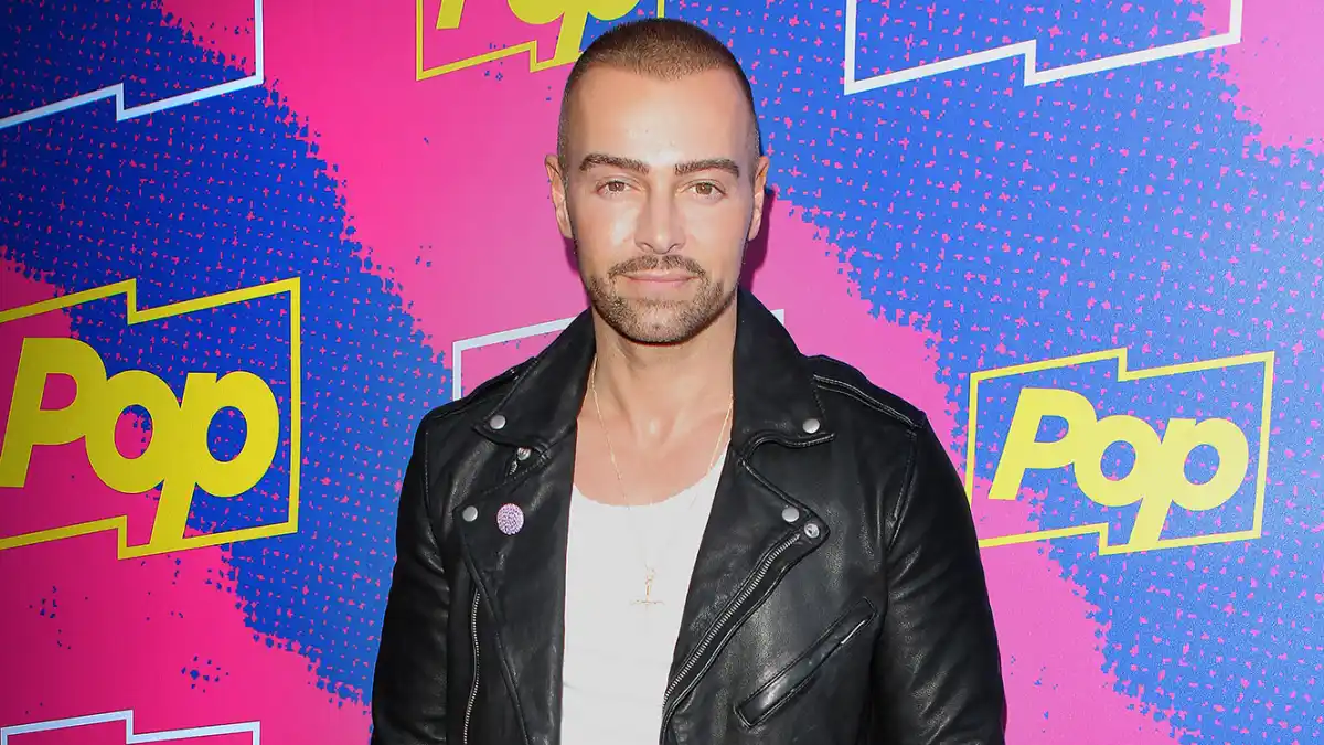 Feature 2 Joey Lawrence Returns to Social Media Amid Samantha Cope Divorce Drama