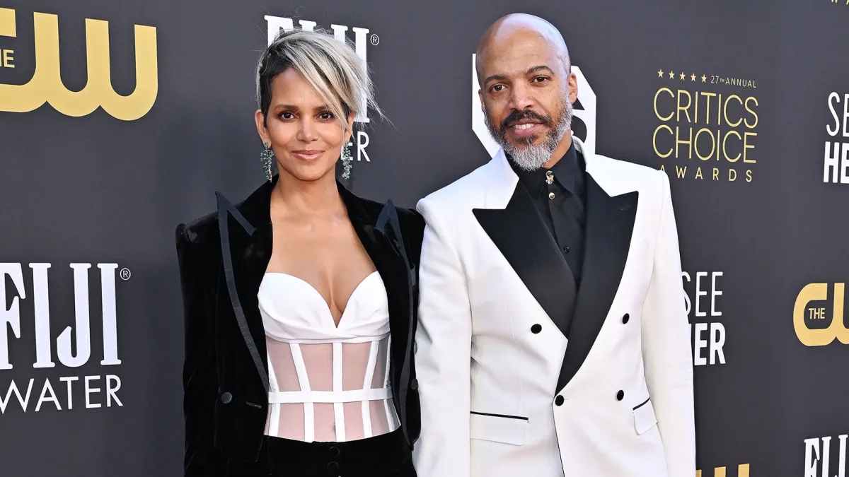 Feature Halle Berry Claims Ex Olivier Martinez Refuses to Accept Her Boyfriend Van Hunt