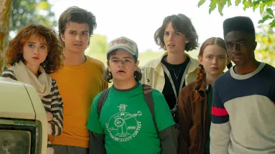 Gallery Stranger Things Cast s Best Behind the Scenes Moments Ahead of Fifth and Final Season 661