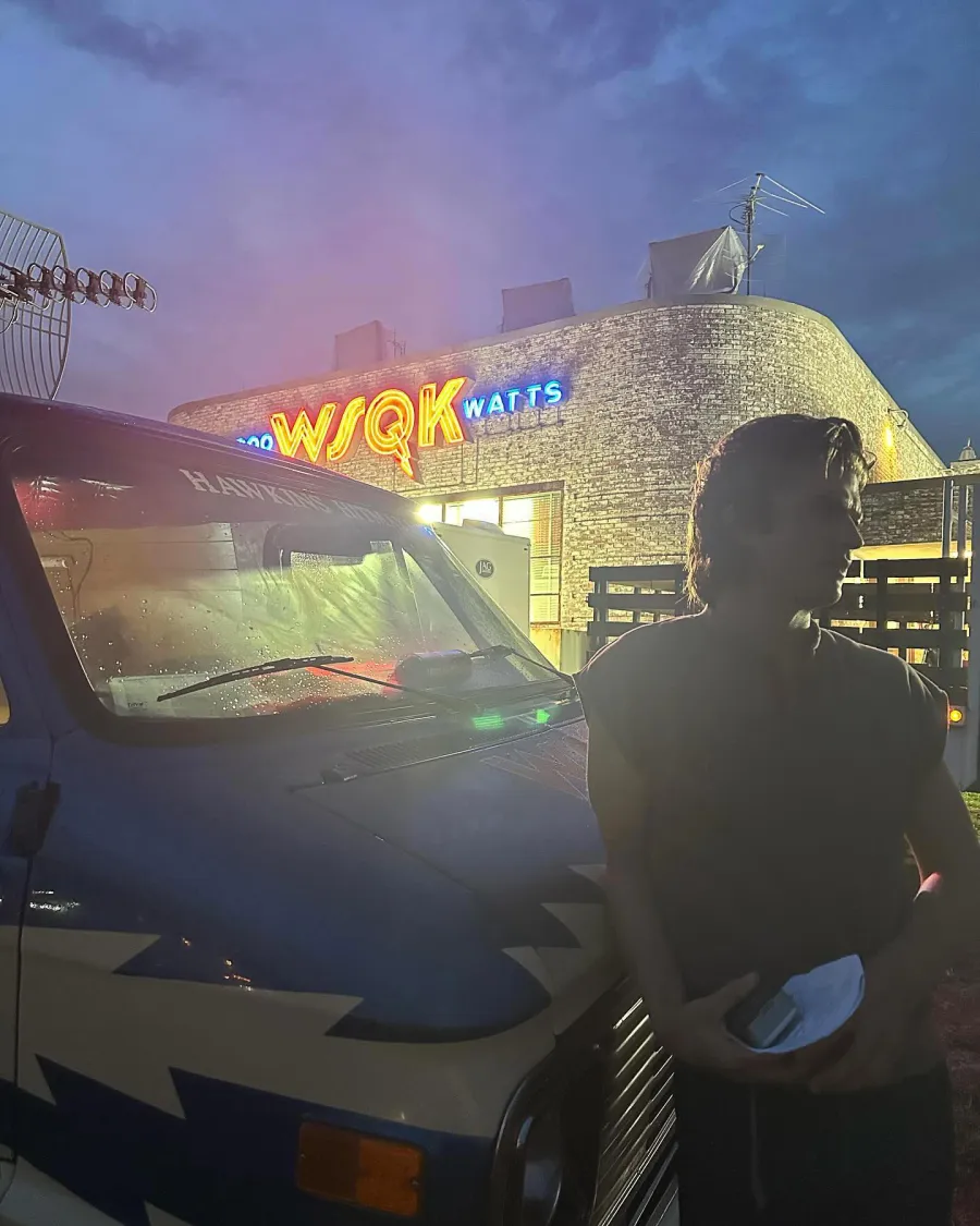 Gallery Stranger Things Cast s Best Behind the Scenes Moments Ahead of Fifth and Final Season 663