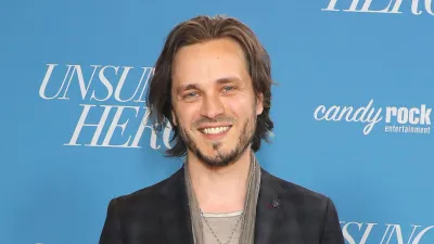 General Hospital Shares 1st Photo of Jonathan Jackson Back on Set 680