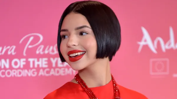 Angela Aguilar en los Latin Recording Academy's 2023.