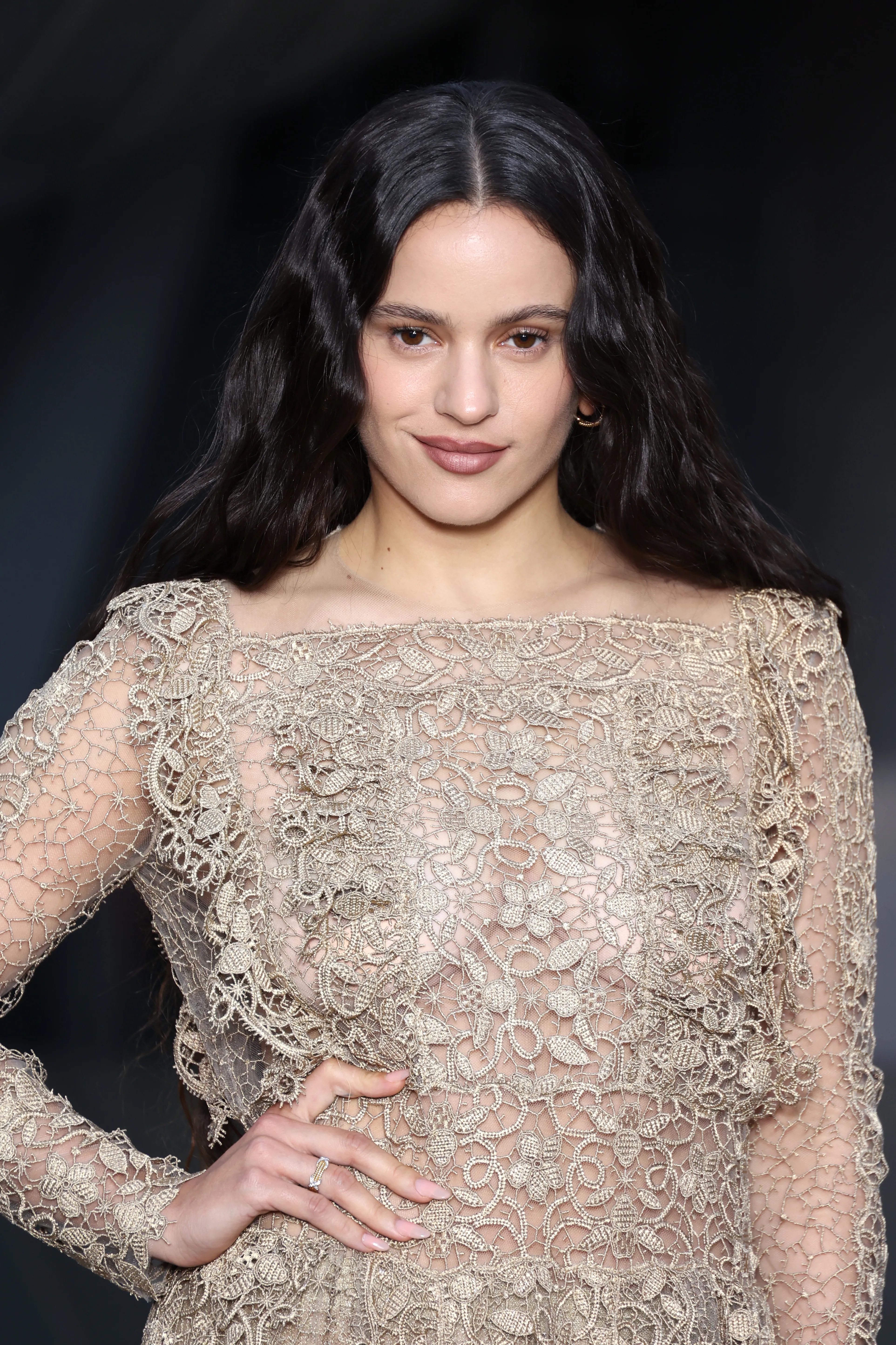 Rosalía en el Prelude To The Olympics de la Fundación Louis Vuitton, julio 25 de 2024 en París, Francia.