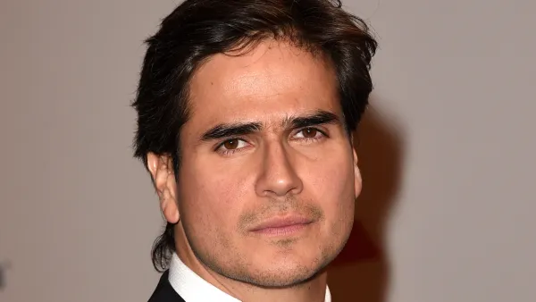 Daniel Arenas en los Latin GRAMMY Awards en 2014 en Las Vegas, Nevada.