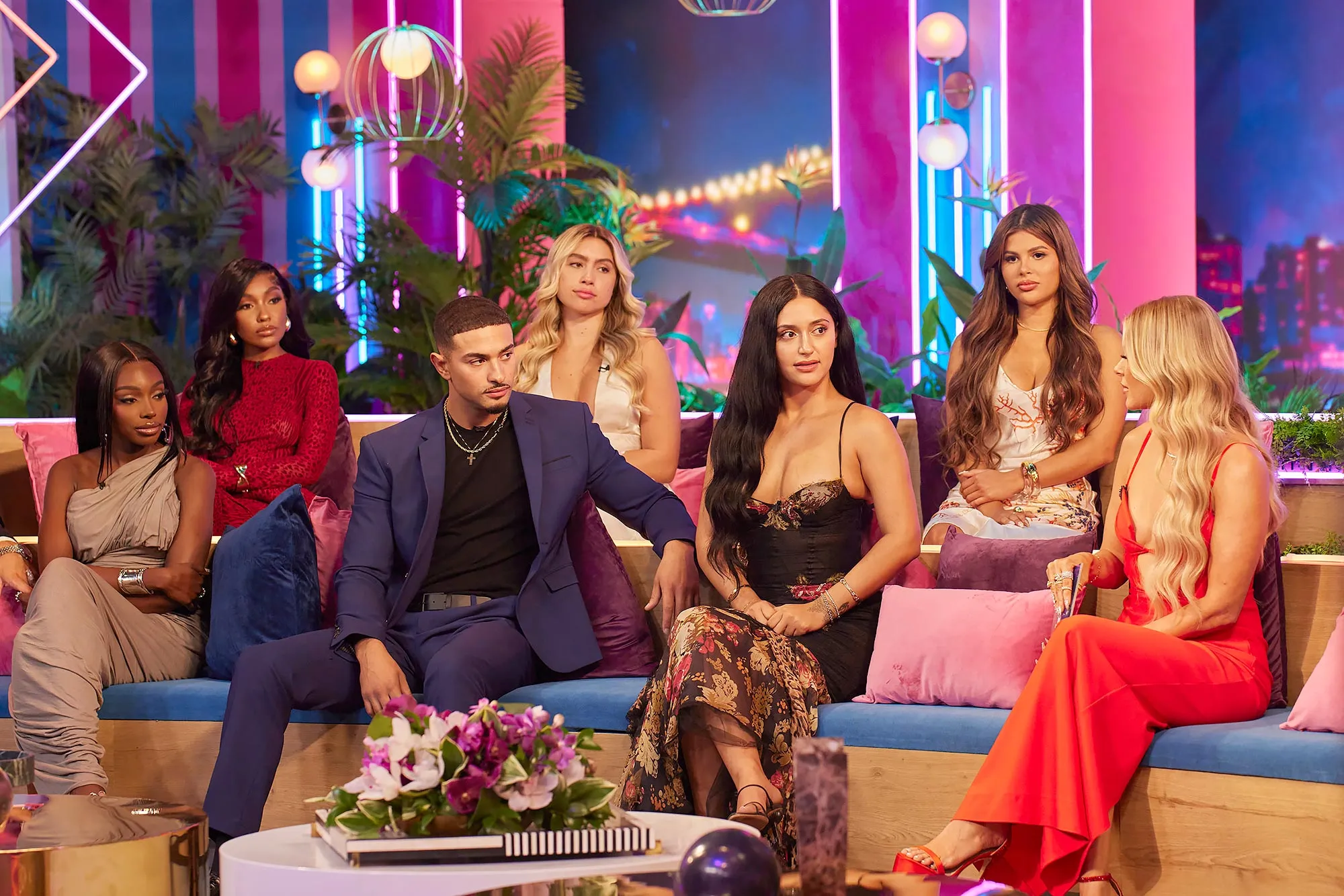 JaNa Prepared With Document at Love Island USA Reunion Cast