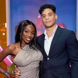 JaNa Prepared With Document at Love Island USA Reunion JaNa Craig and Kenny Rodriguez