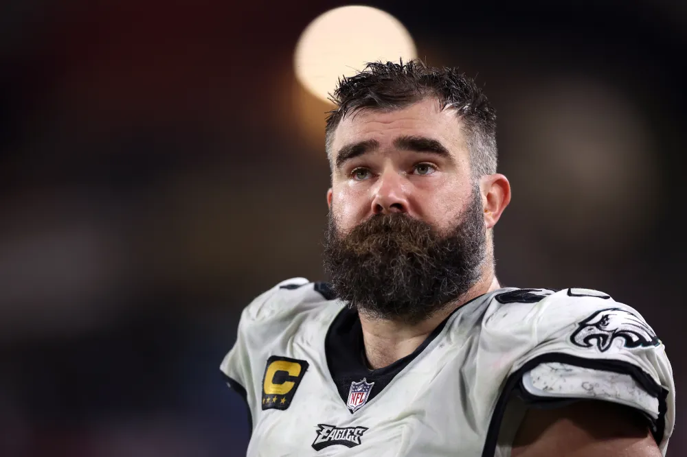 Jason Kelce wears emotional support beret