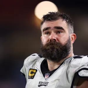 Jason Kelces wears emotional support beret