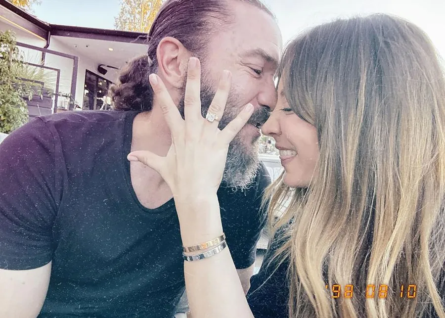 Kaley Cuoco and Tom Pelphrey Are Engaged