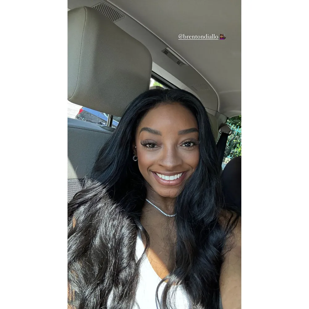 Simone Biles Shows Off Fresh Hairdo After Olympics