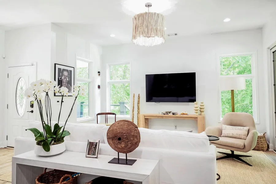 Lounge Inside Ludacris Luxurious 22 Acre Georgia Mansion