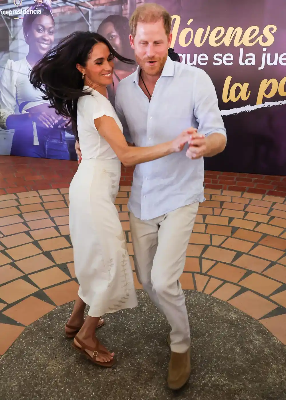 Meghan Markle 2437 Luxury Handbag Shopping Cover Prince Harry