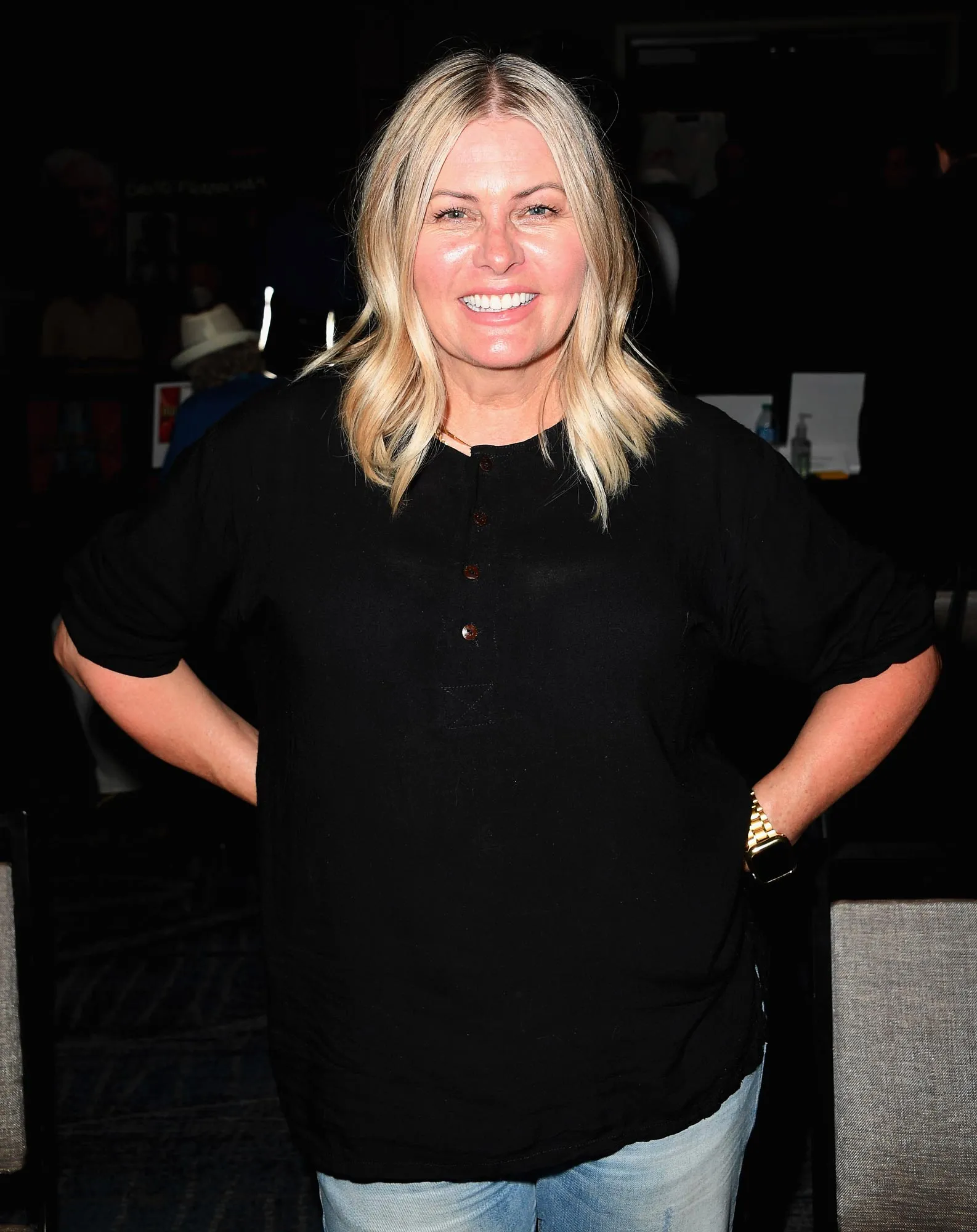 Nicole Eggert What s in My Bag 154