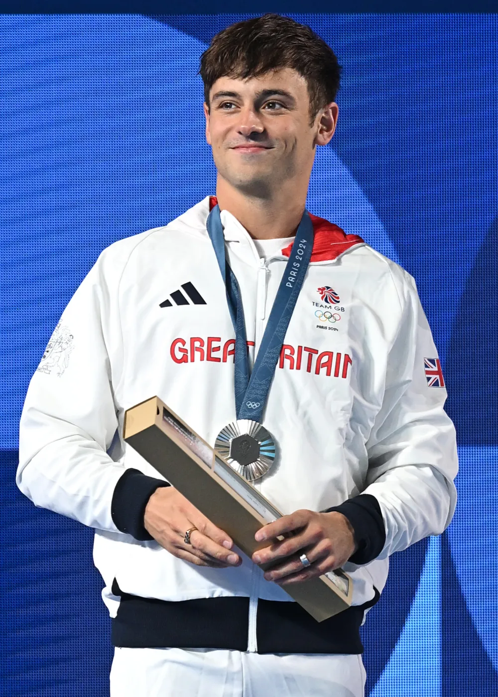 Olympic Diving Medalist Tom Daley Reflects on Father&rsquo;s Death After 5th Medal