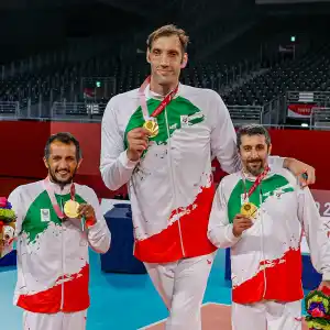 Paris Has No Bed Big Enough for 8-Foot-Tall Paralympian