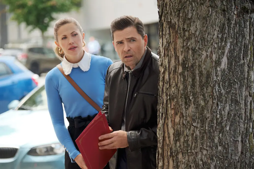 Pascale Hutton Has Ideas for Elizabeth s Future When Calls the Heart Wedding &mdash; And Rosemary s Role 068