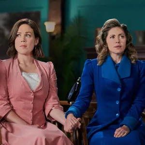 Pascale Hutton Has Ideas for Elizabeth s Future When Calls the Heart Wedding — And Rosemary s Role 069