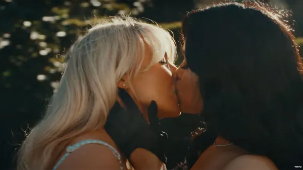 Sabrina Carpenter and Jenna Ortega Kiss