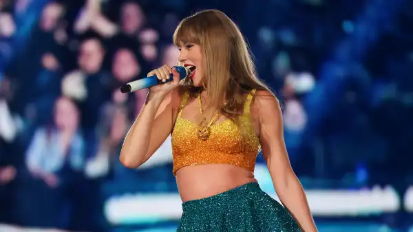 Taylor Swift Is Not Going to Release a Novel