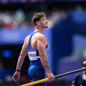 anthony-ammirati-pole-vault-bulge