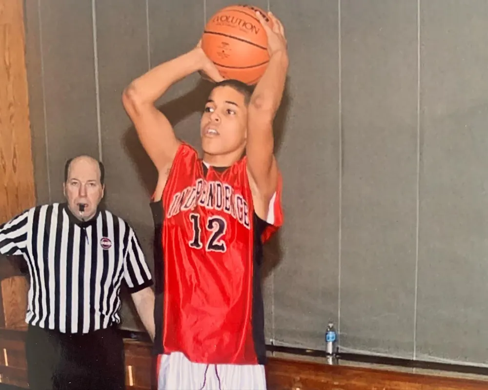 Bachelor Grant Ellis 5 things