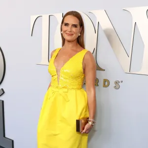 Brooke Shields Cries As Daughter Grier Leaves for College: ‘I’m an Empty Nester’